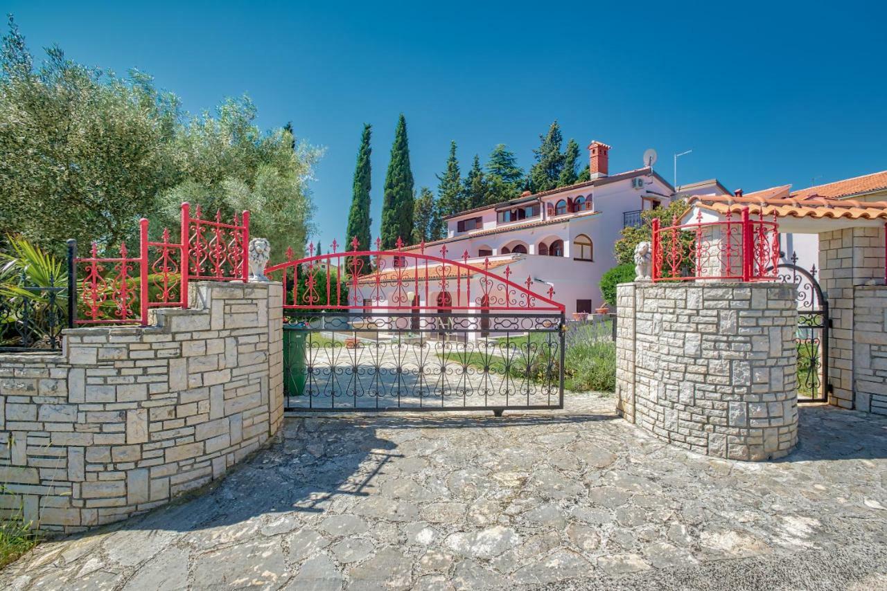 Villa Valentina Premantura Exterior foto