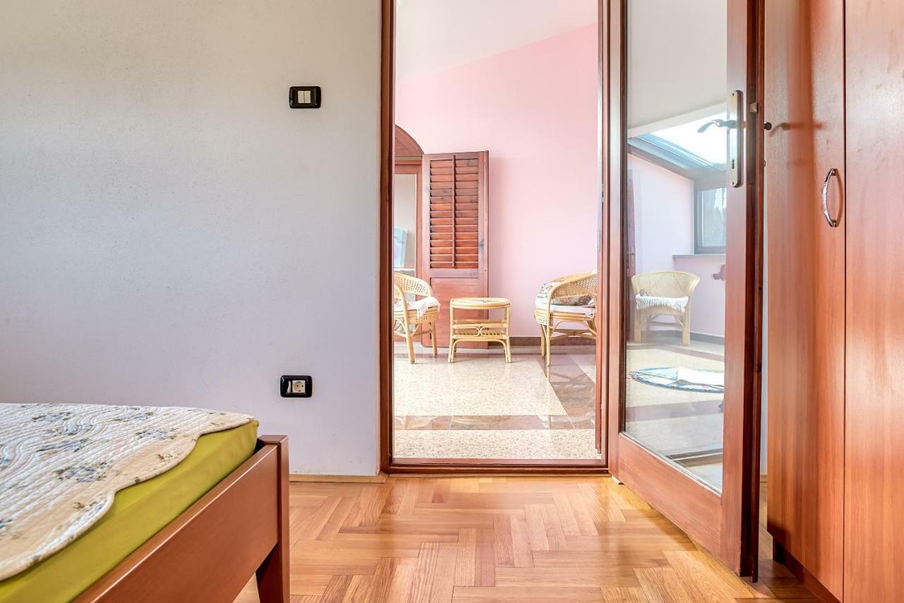 Villa Valentina Premantura Exterior foto