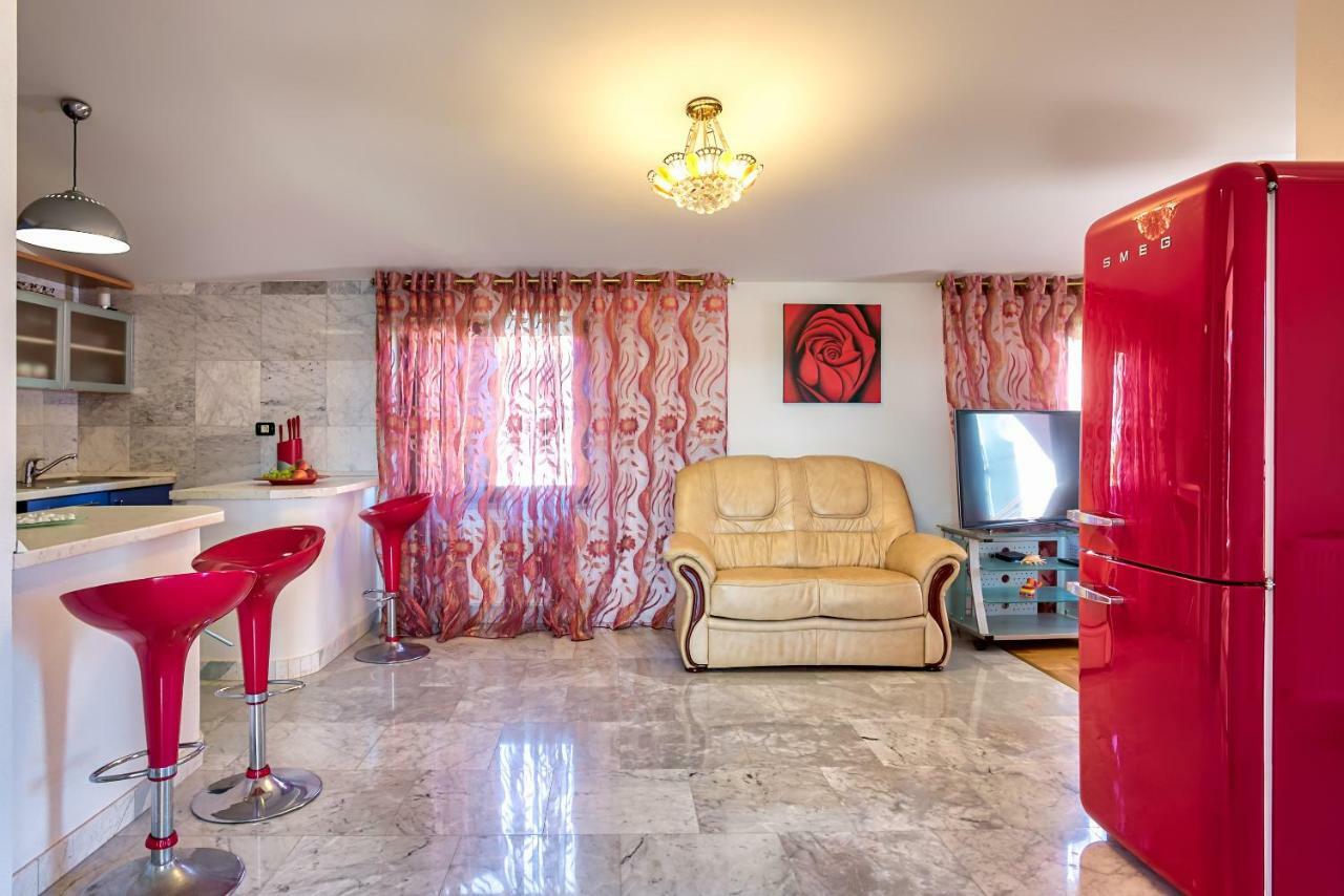 Villa Valentina Premantura Exterior foto